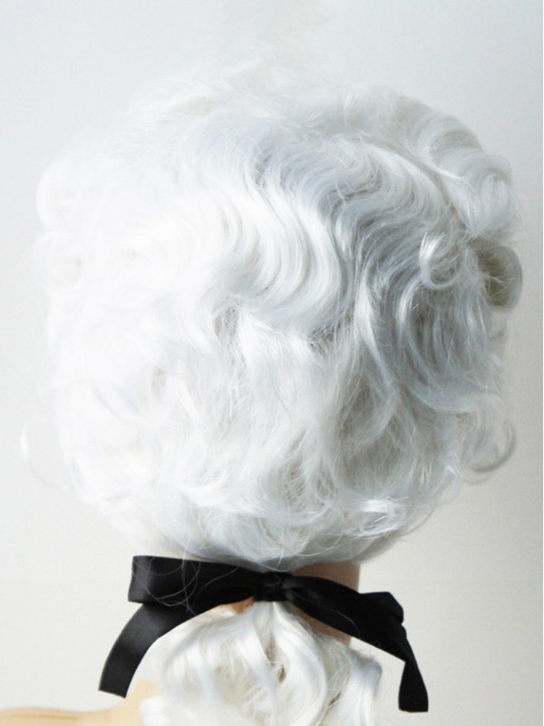 Parrucche Sintetiche Per Cosplay Senza Cappuccio Bianche E Argento Barocche Lunghe In Maschera Da 16 Pollici