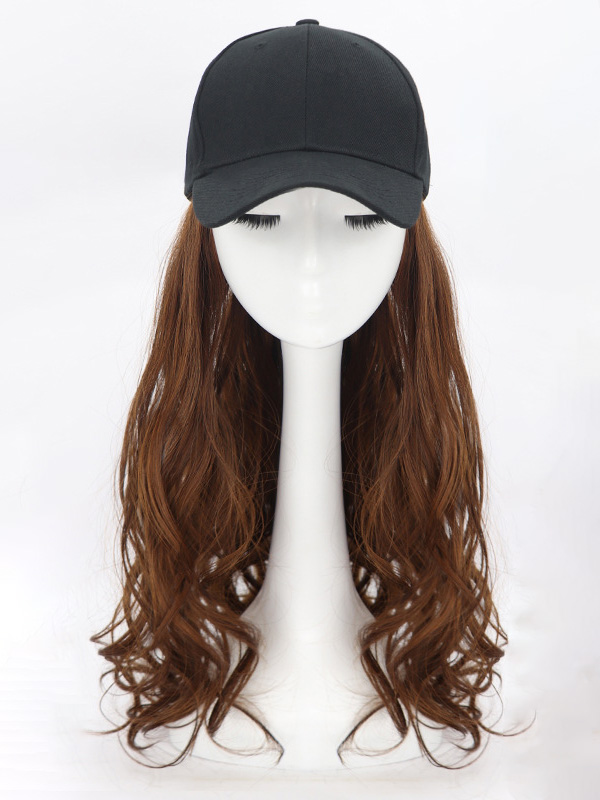 Parrucche Sintetiche Ondulate Lunghe Marroni Da 26 Pollici Con Cappello Da Baseball Nero