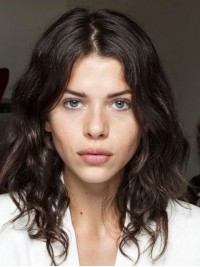 Parrucche Di Capelli Umani Di Remy Senza Cappuccio Ondulati Lunghi Con Separazione Centrale 16 Pollici