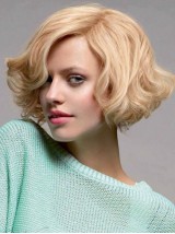 Parrucche Bionde Ondulate Corte Di Capelli Umani Di Remy Senza Cappuccio Con Frangia Laterale 10 Pollici