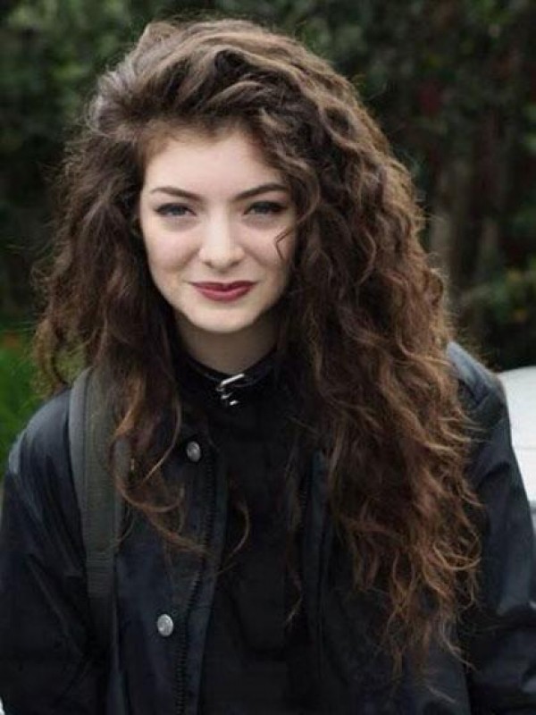 Clip Da 7 Pezzi Nella Bella Estensione Dei Capelli Umani Ricci Lunghi