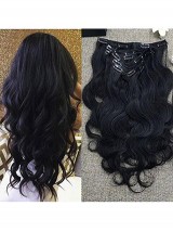 Clip Nera Naturale Ondulata Nelle Estensioni Dei Capelli