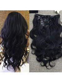 Clip Nera Naturale Ondulata Nelle Estensioni Dei Capelli