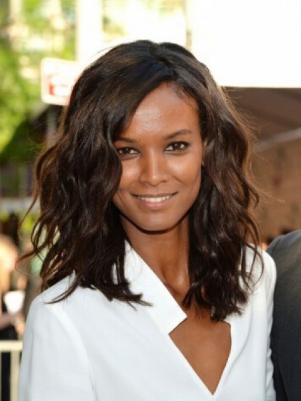 Liya Kebede Parrucche Sintetiche Senza Cappuccio Ondulate Medie Con Frangia Laterale 14 Pollici