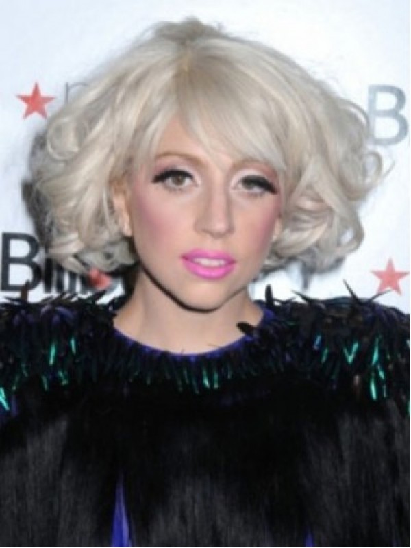 Parrucche Sintetiche Senza Cappuccio Lady Gaga Short Curly Bob Style Con Frangia Laterale