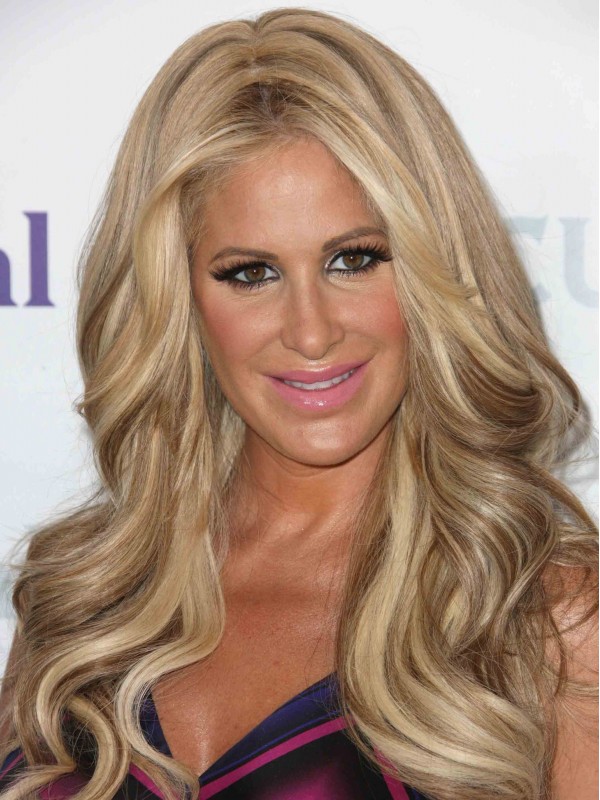 Parrucche Sintetiche Frontali In Pizzo Ondulato Lungo Kim Zolciak Senza Frangia Con Peli Del Bambino
