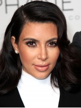 Parrucche Sintetiche Senza Cappuccio Ondulate Lunghe Kim Kardashian Con Frangia Laterale
