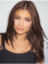 Parrucche Sintetiche Frontali In Pizzo Marrone Chiaro Kylie Jenner Con Riga Centrale