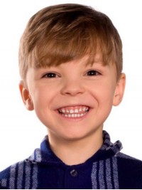 Taglio Di Capelli Da Ragazzo Con Lati Molto Corti